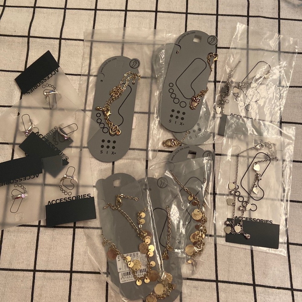 8 Ankle bracelets + 5 toe rings